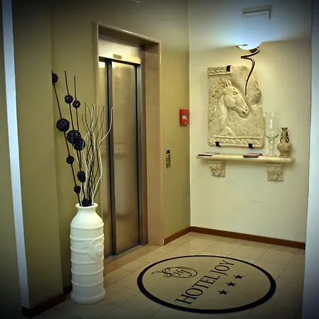 Otel Joy 3*