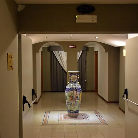 Hotel Joy 3*