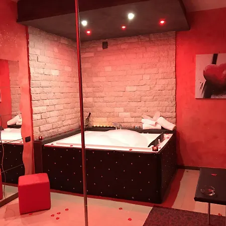 Joy 3* Castel Volturno