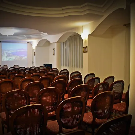 Hotel Joy 3*