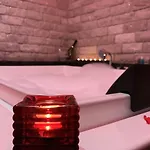 Joy Hotel 3*