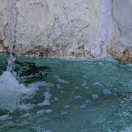 Joy מלון קסטל וולטורנו