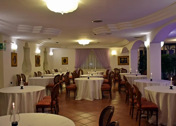 Joy Hotell 3*